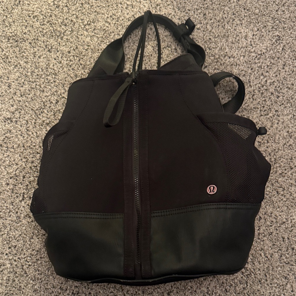 Lululemon Black tennis bag
